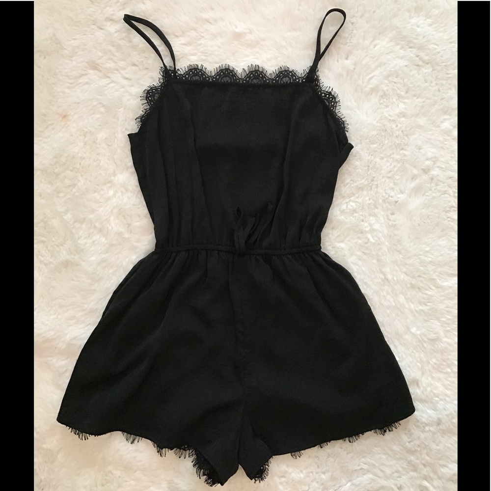 Hollister Romper. Never worn.